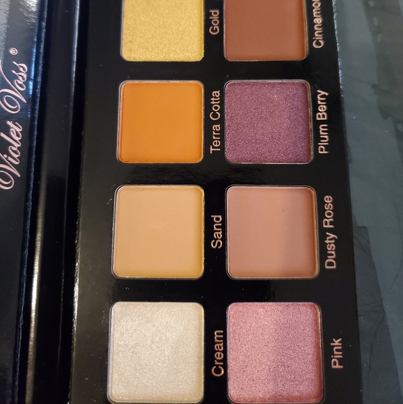 Makeup bundle - Picture 6 of 6